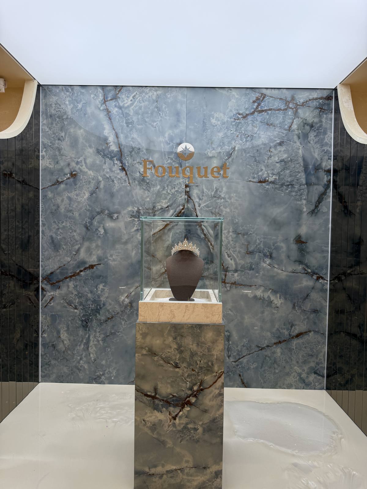 FOUQUET 주얼리샵 주얼리 쇼룸 · 매장 인테리어 시공 사례 — 위코컴퍼니